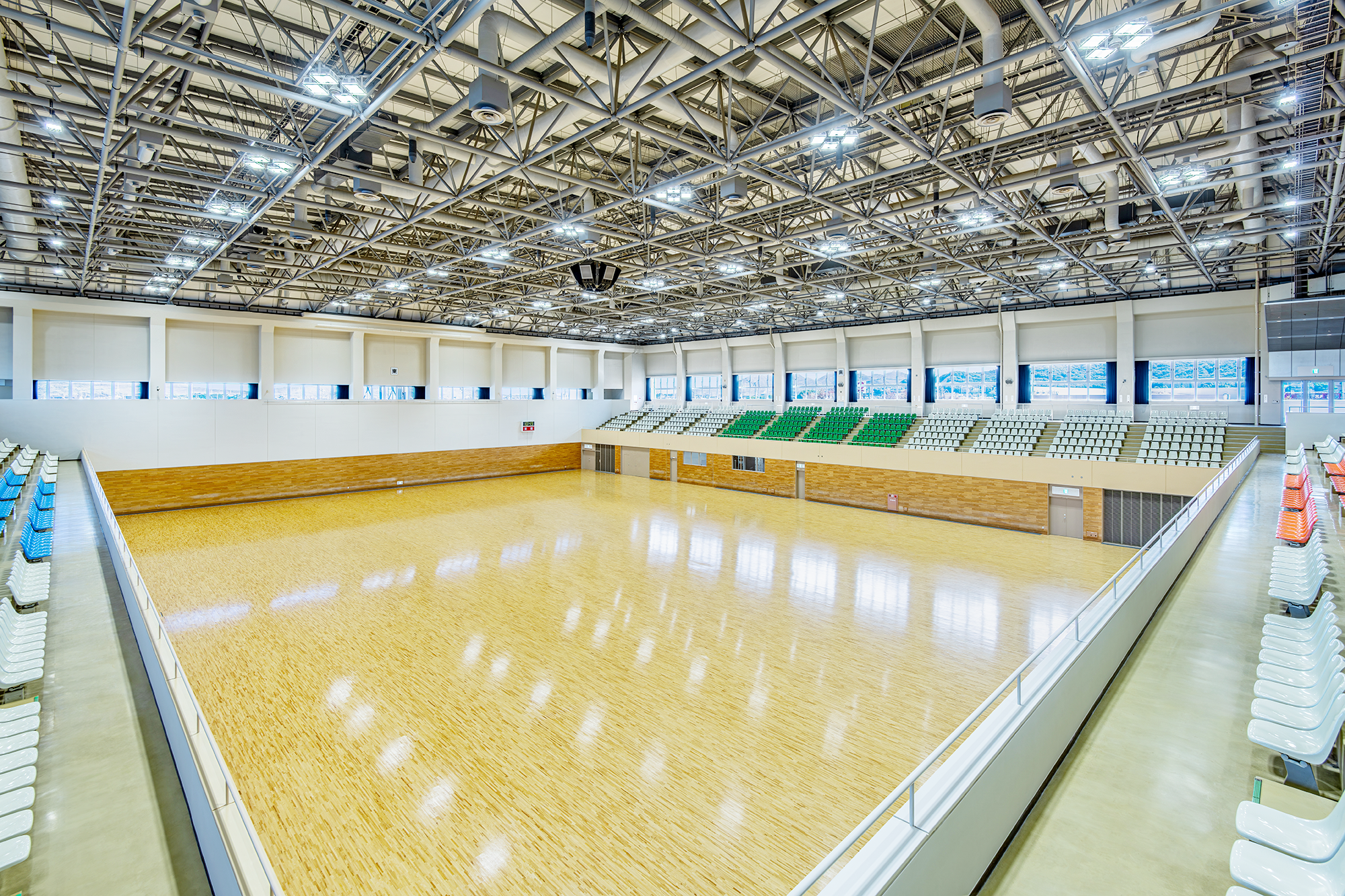 プロチームの試合の開催も