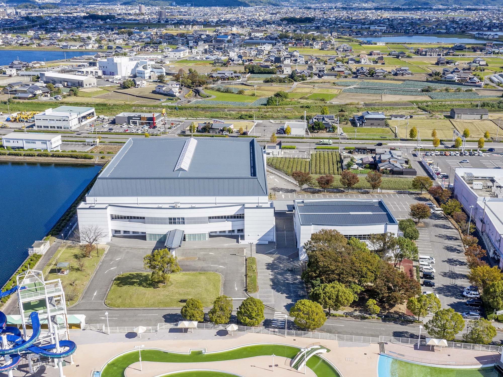 上空からの外観