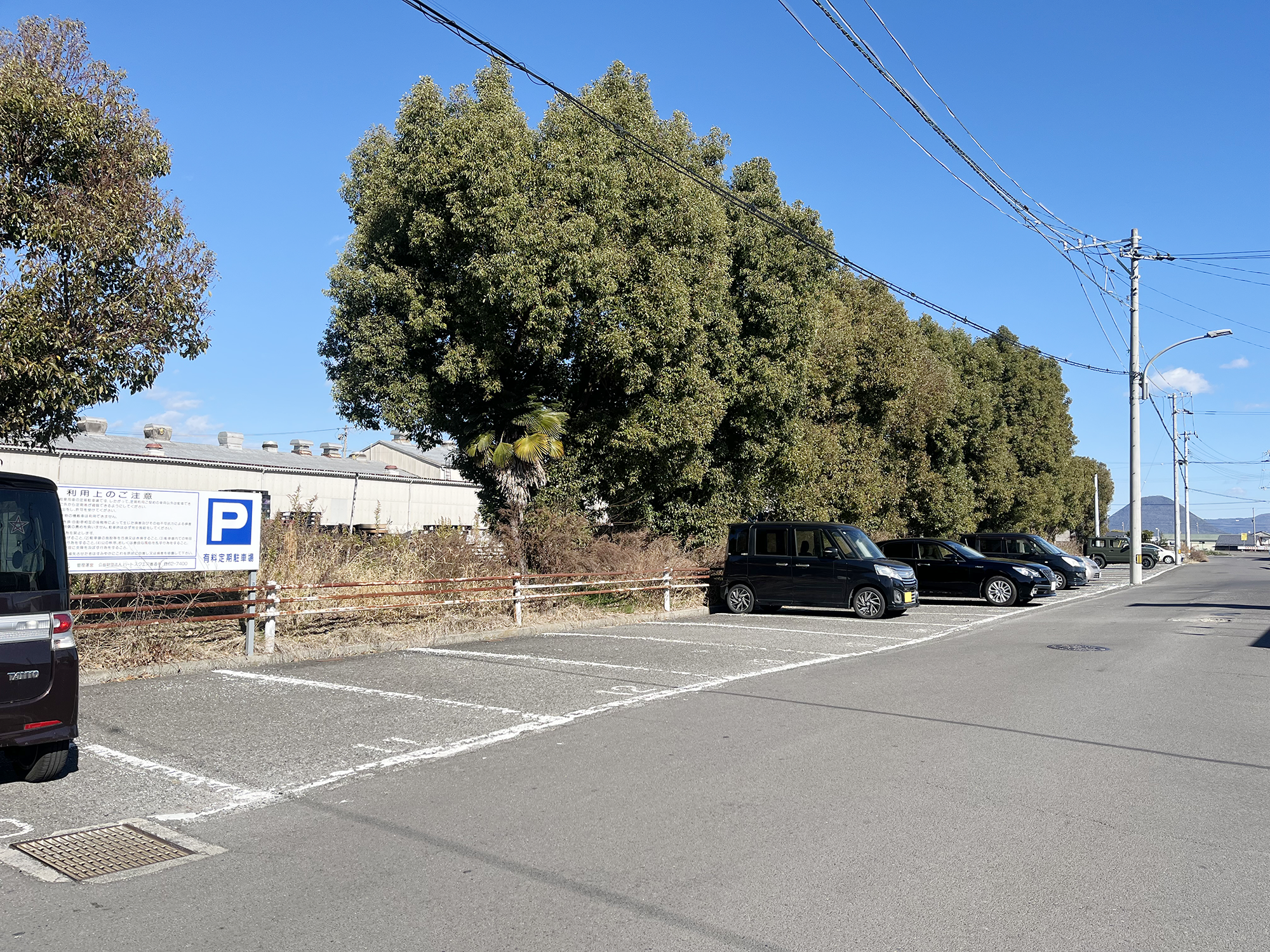 並列駐車場です